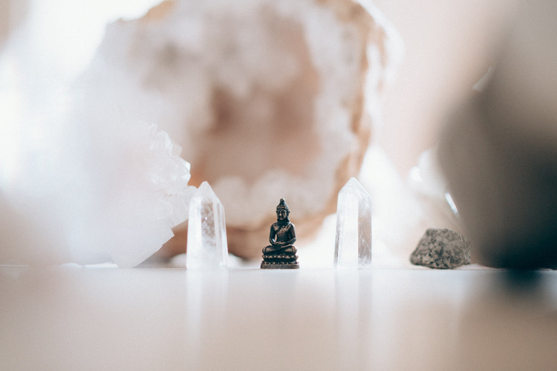 How to Use Crystals for Healing (With 15 Practical Applications!)
